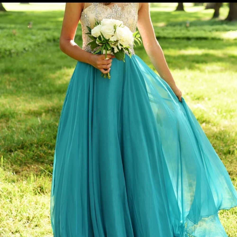 Turquoise Prom Dress, Pageant Dress EUC, size 2-4